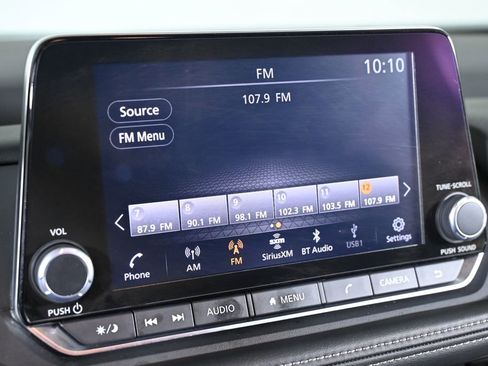 Certified 2025 Nissan Rogue S image 16