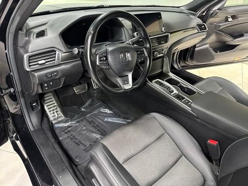 Used 2021 Honda Accord Sport image 12