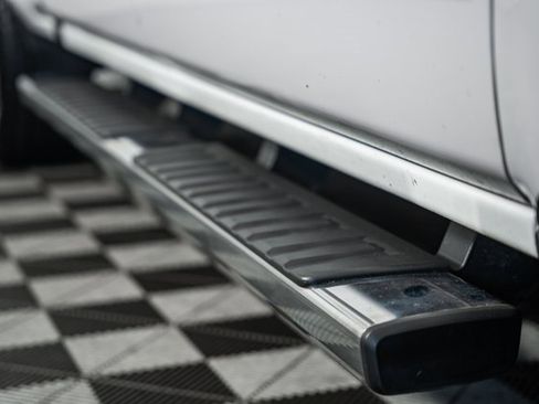 Used 2018 Chevrolet Silverado 1500 LT w/ LT Eassist Package image 17