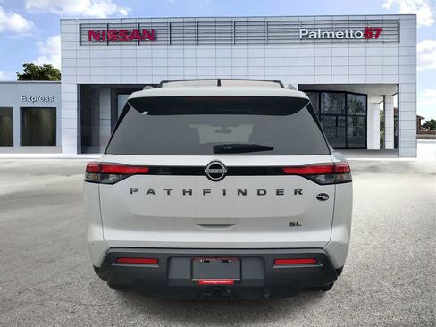 New 2026 Nissan Pathfinder SL image 4