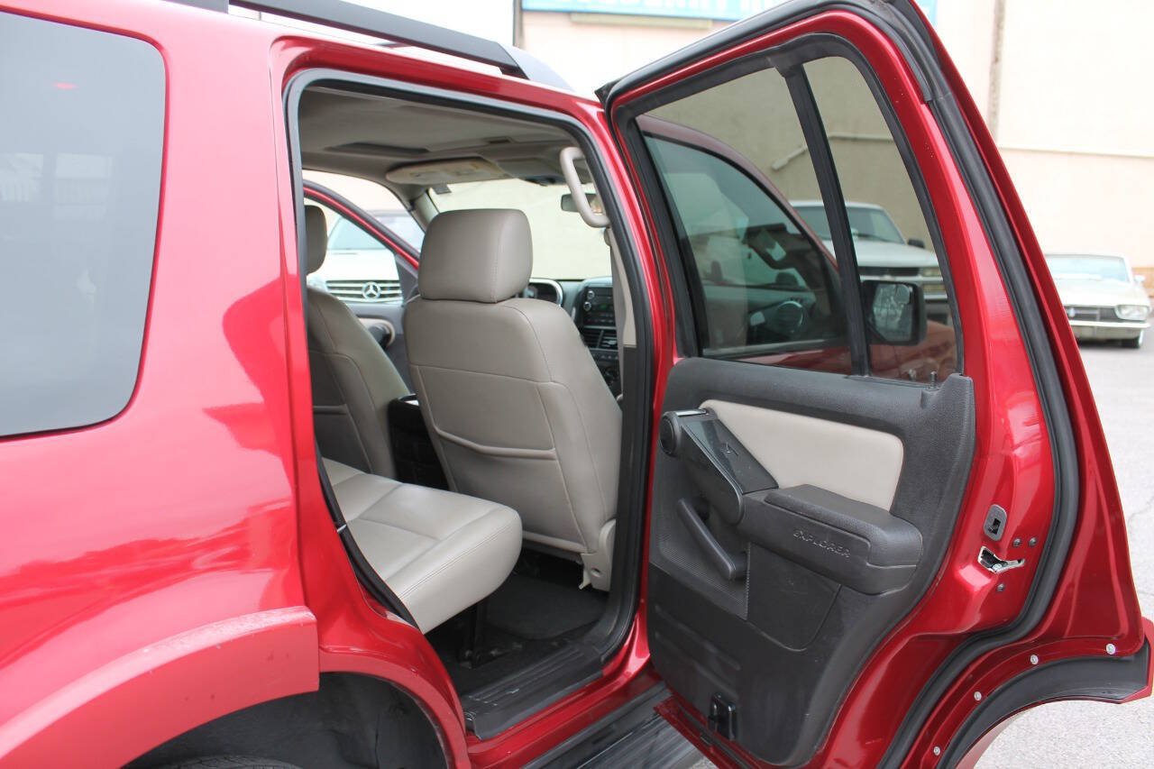 Used 2008 Ford Explorer XLT AWD/4WD image 34