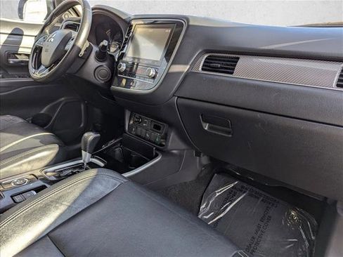 Used 2020 Mitsubishi Outlander SEL image 21