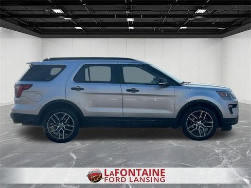 Used 2019 Ford Explorer Sport image 6