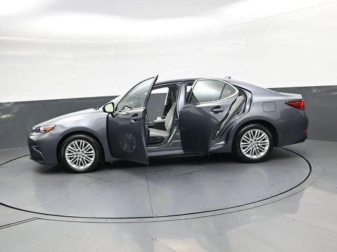 Used 2017 Lexus ES 350 w/ Premium Package FWD image 40