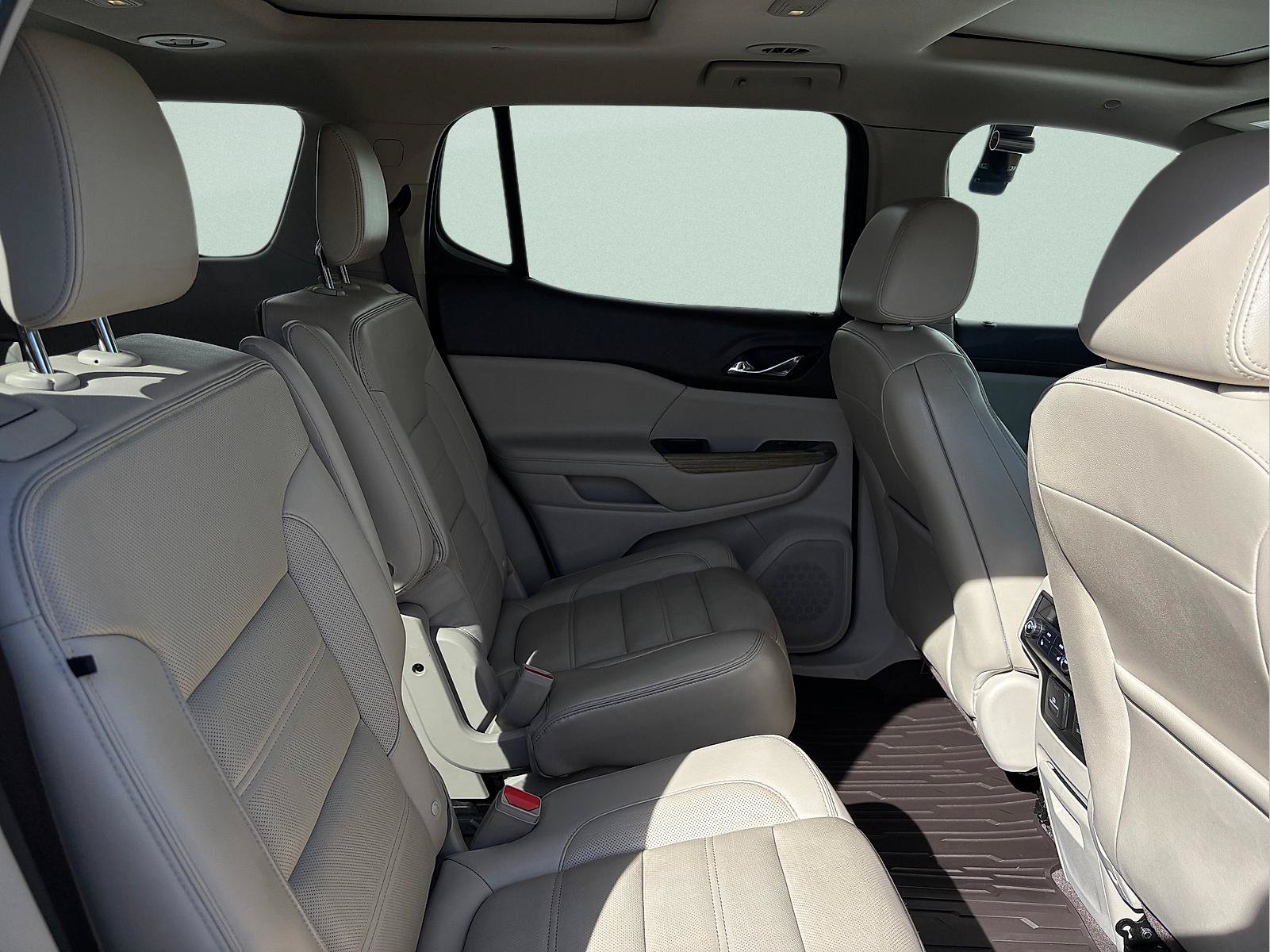 Used 2019 GMC Acadia Denali w/ Technology Package AWD/4WD image 31