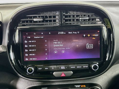 Used 2025 Kia Soul S FWD image 16