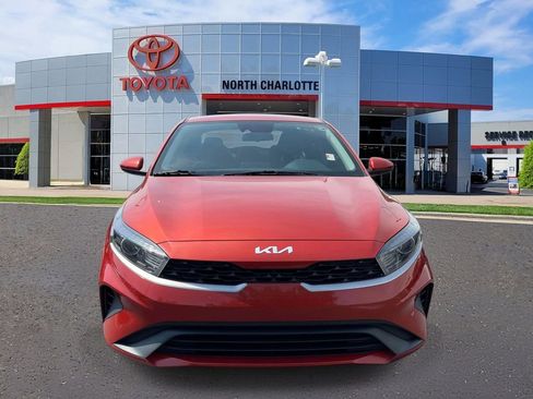 Used 2022 Kia Forte LXS FWD image 3