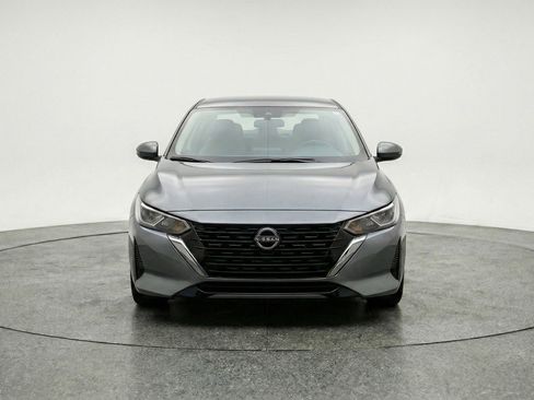 Used 2025 Nissan Sentra SV FWD image 2