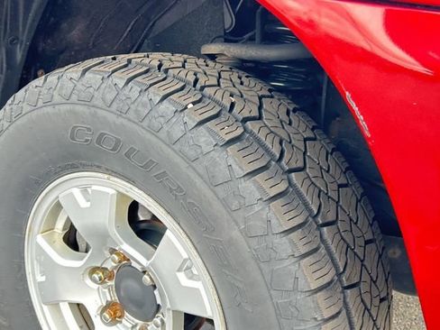 Used 2012 Toyota Tacoma 4x4 Double Cab w/ TRD Off-Road Pkg image 13