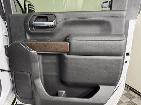 Used 2020 GMC Sierra 3500 Denali w/ Denali Ultimate Package image 34