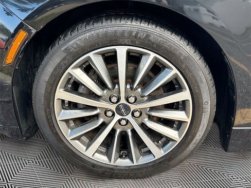 Used 2020 Lincoln MKZ Standard image 32