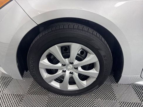 Used 2024 Toyota Corolla LE image 9