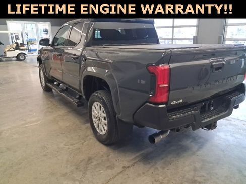 Used 2024 Toyota Tacoma SR image 6