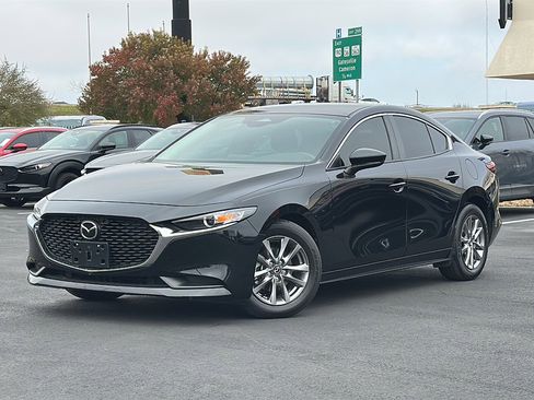Used 2024 MAZDA MAZDA3 s image 2