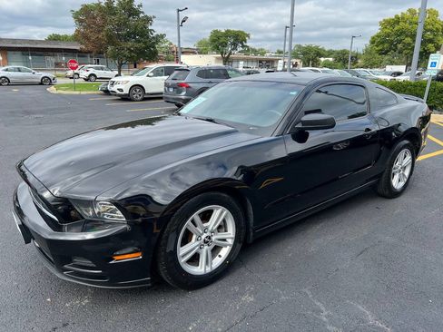 Used 2014 Ford Mustang Coupe image 6