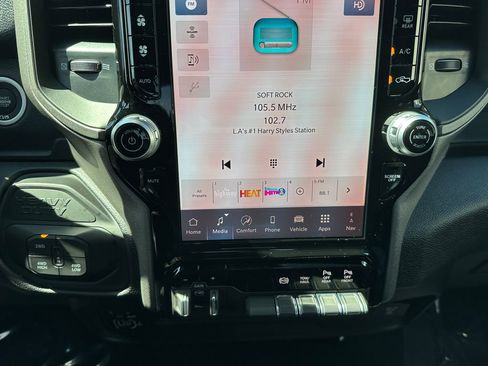 New 2026 RAM 2500 Tradesman AWD/4WD image 27