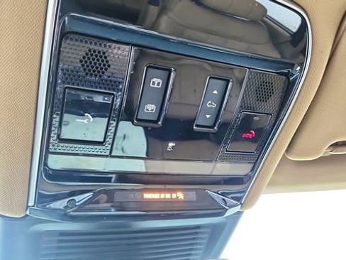 Used 2023 Land Rover Range Rover Long Wheelbase SE image 58