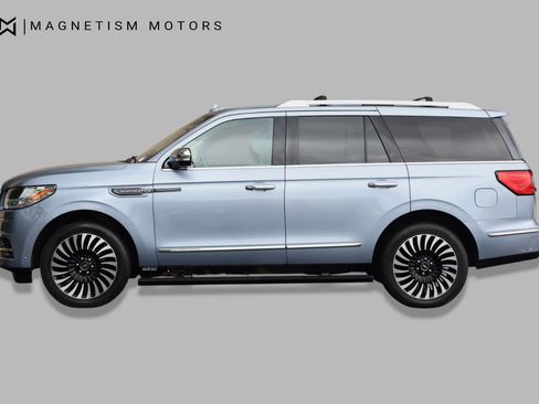Used 2019 Lincoln Navigator Black Label w/ Cargo Package AWD/4WD image 3