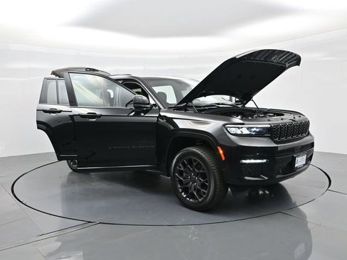 New 2025 Jeep Grand Cherokee L Summit image 32