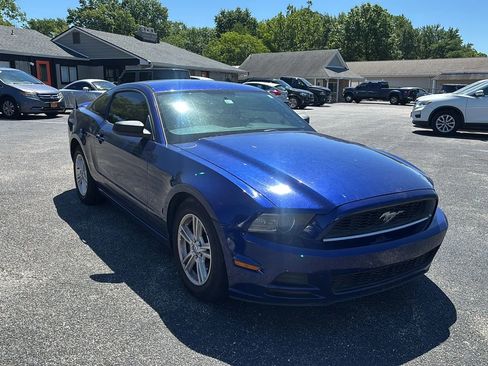 Used 2013 Ford Mustang Coupe RWD image 7