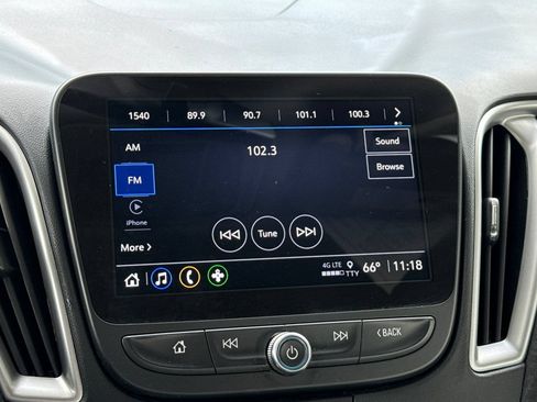 Used 2025 Chevrolet Malibu RS FWD image 27