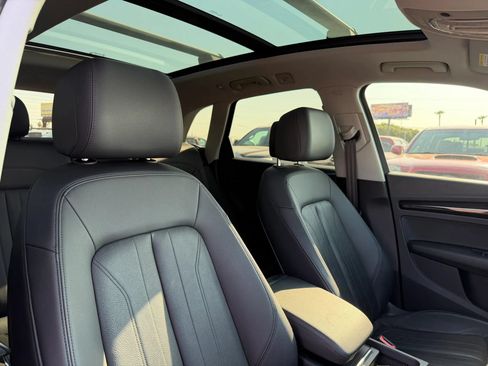 Used 2020 Audi Q5 2.0T Premium w/ Convenience Package AWD/4WD image 27