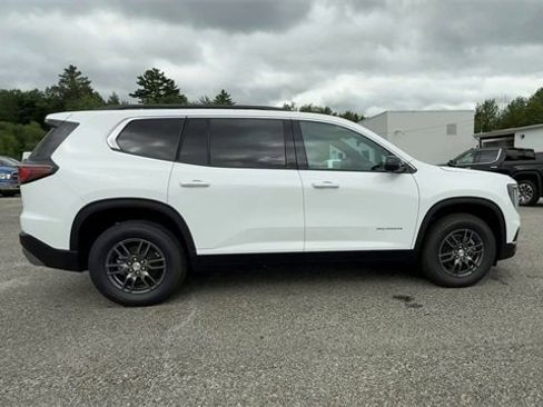 New 2025 GMC Acadia Elevation image 9
