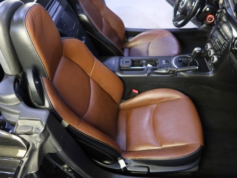 Used 2013 MAZDA MX-5 Miata Grand Touring w/ Premium Pkg image 13