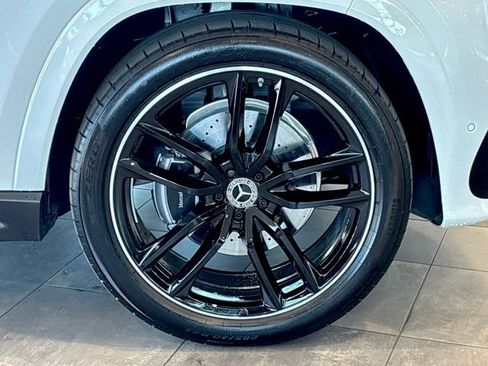 New 2026 Mercedes-Benz GLS 580 4MATIC image 34