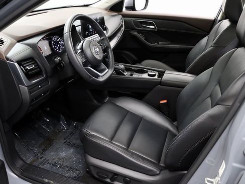 Used 2021 Nissan Rogue SL w/ Premium Package image 10