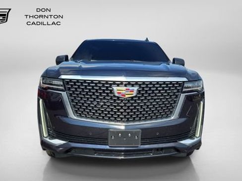 Used 2021 Cadillac Escalade ESV Premium Luxury w/ Driver Assist Tech Package AWD/4WD image 8