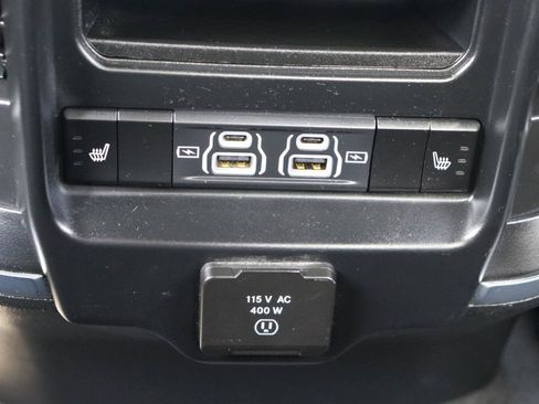 Used 2025 RAM 1500 Laramie AWD/4WD image 21