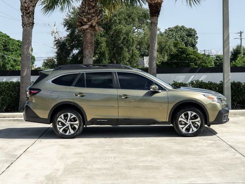 Used 2022 Subaru Outback Limited image 9