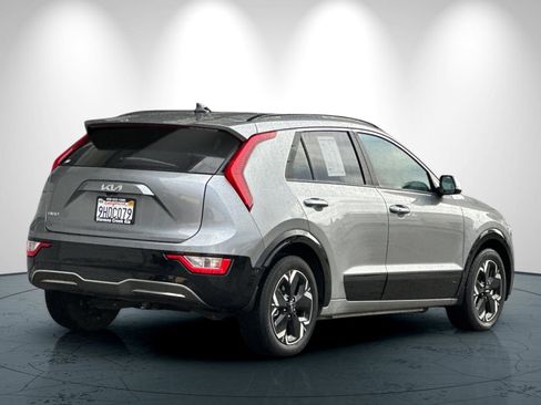 Used 2023 Kia Niro Wind w/ Wind Preserve Package image 4