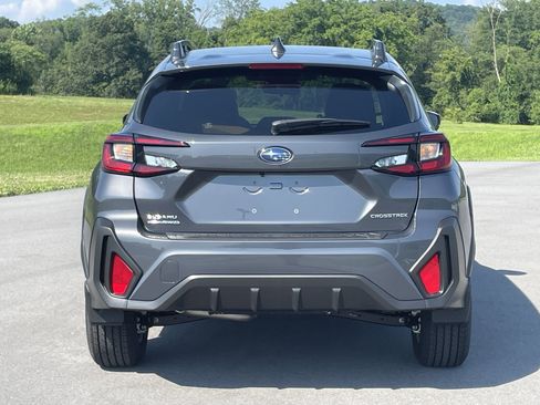 Certified 2025 Subaru Crosstrek 2.5i Premium AWD/4WD image 3