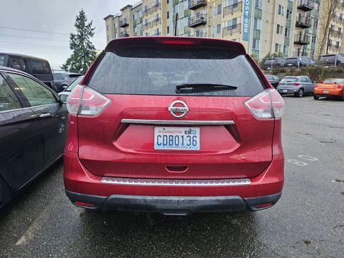 Used 2015 Nissan Rogue SV image 7
