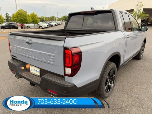 New 2026 Honda Ridgeline Black Edition image 7