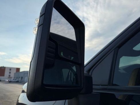 Used 2022 Chevrolet Silverado 2500 Custom w/ Gooseneck/5TH Wheel Package image 24