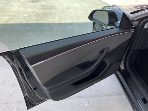 Used 2025 Tesla Model 3 Long Range RWD image 8