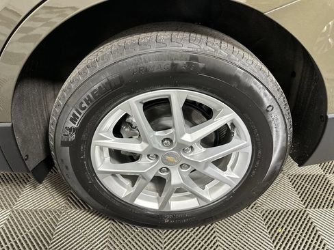 Used 2023 Chevrolet Equinox LT FWD image 34