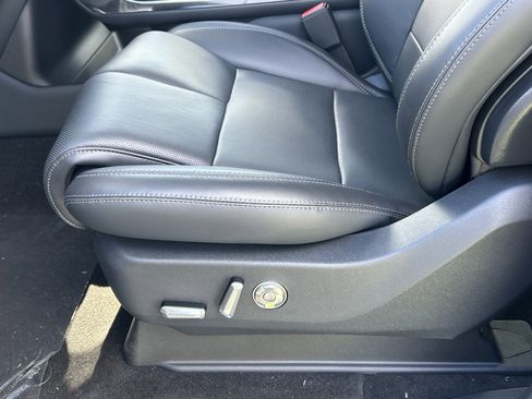 New 2025 Lincoln Navigator Reserve w/ Jet Appearance Package image 14