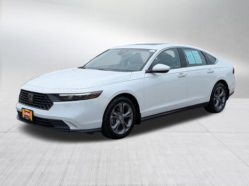 Used 2024 Honda Accord EX image 3