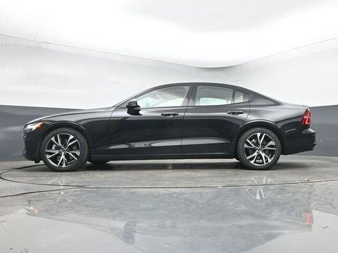 Used 2024 Volvo S60 B5 Plus w/ Climate Package AWD/4WD image 40