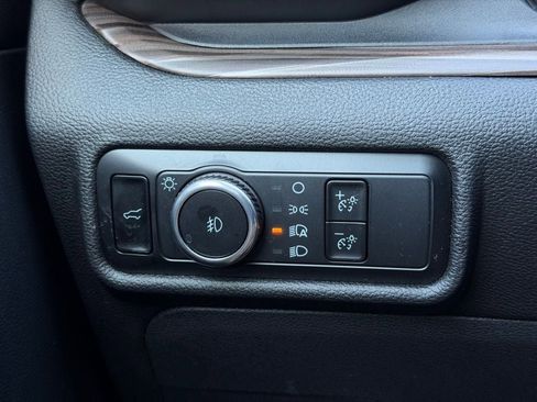 Certified 2023 Ford Explorer Limited image 38