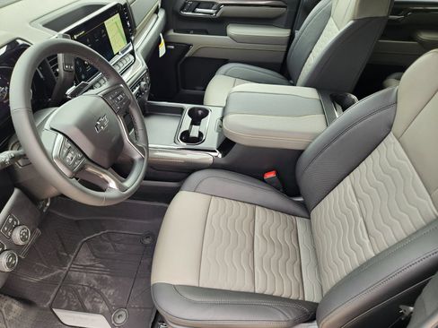 New 2026 Chevrolet Silverado 2500 ZR2 AWD/4WD image 13