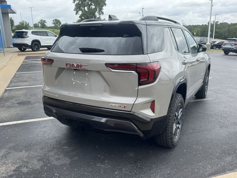 New 2027 GMC Terrain AT4 w/ Convenience Package III AWD/4WD image 4