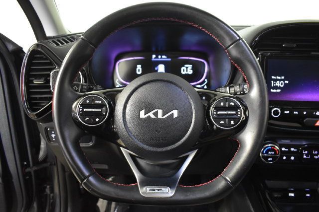 Used 2024 Kia Soul GT-Line w/ Option Group 020 FWD image 16