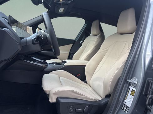 Used 2025 BMW X3 xDrive30i w/ Convenience Package image 15