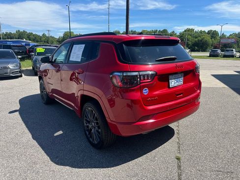 Used 2023 Jeep Compass Limited AWD/4WD image 3