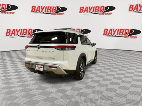Used 2024 Nissan Pathfinder Platinum w/ Cargo Package AWD/4WD image 8